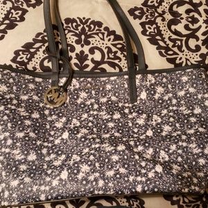 Michael kors reversible bag